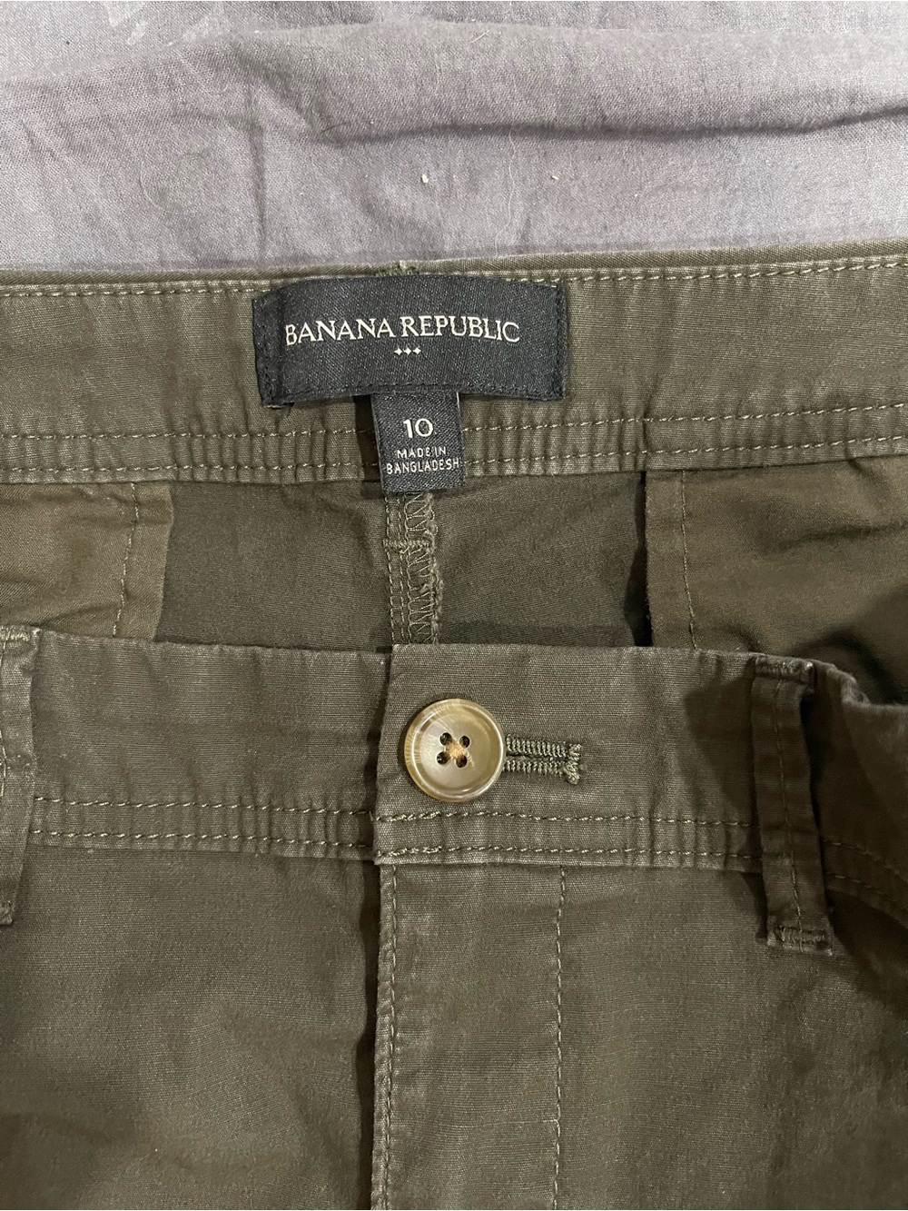 Banana Republic Olive Chino Shorts - Picture 7 of 7